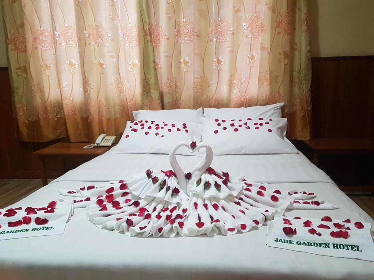 Jade Garden Hotel Bago Exterior foto